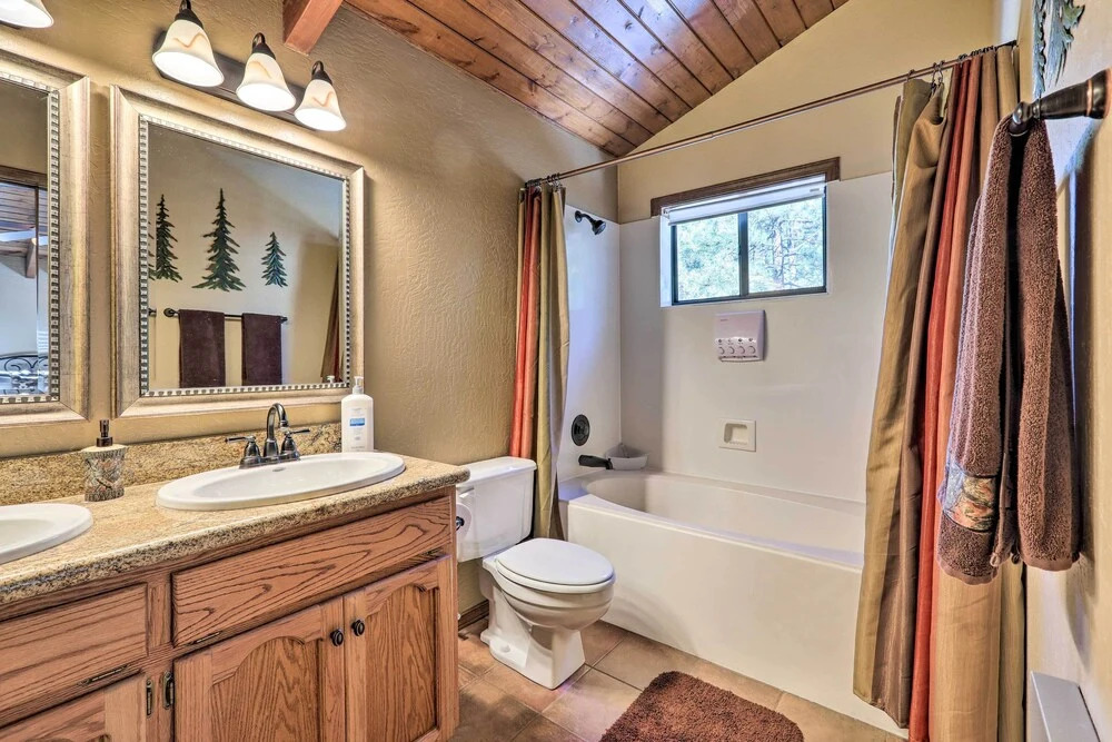 Pet-friendly Munds Park Retreat w/ Wraparound Deck