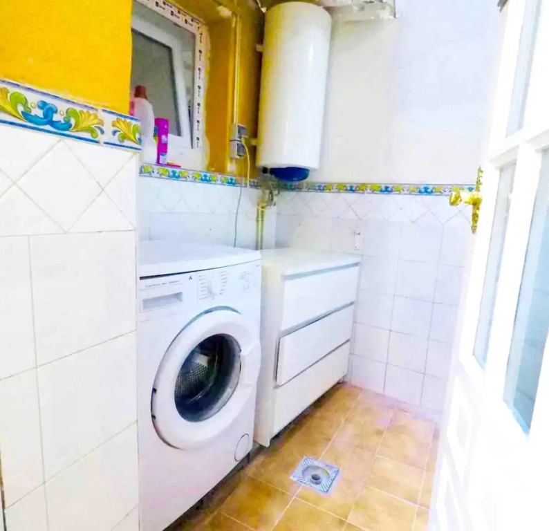Apartment with One Bedroom in Madrid, with Wifi