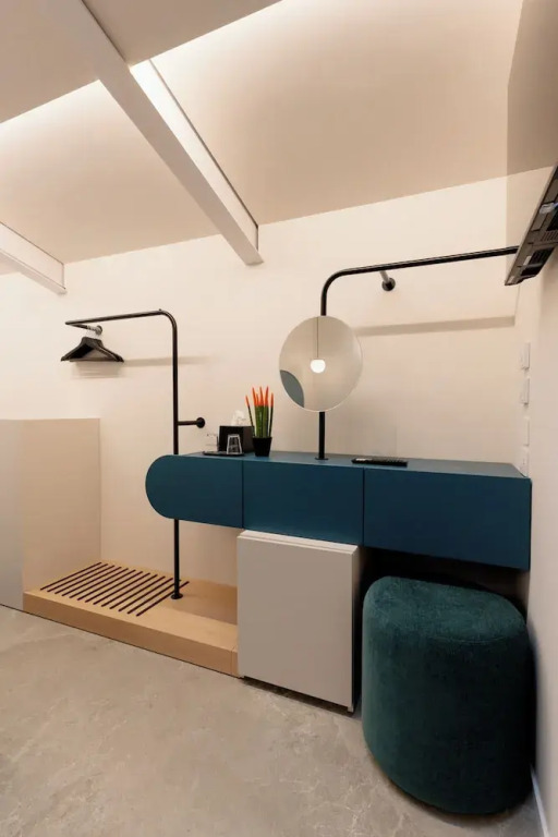CA DO Guest House