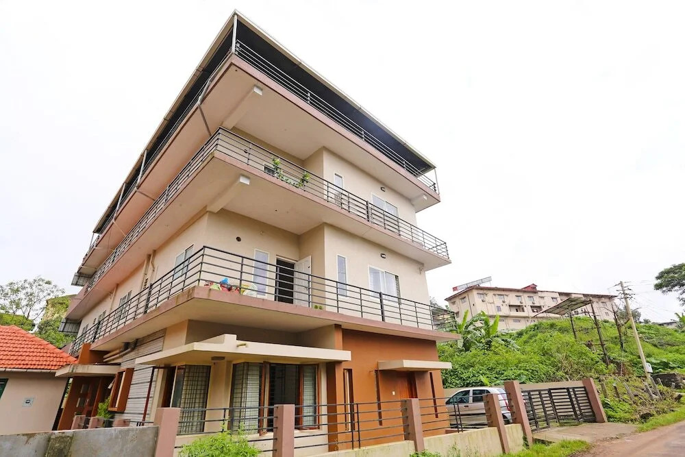 OYO 9376 Home Cozy 2BHK Madikeri Fort