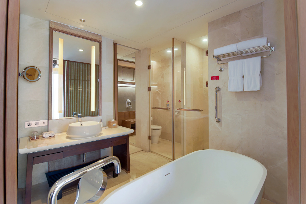 Crowne Plaza Hailing Island by IHG
