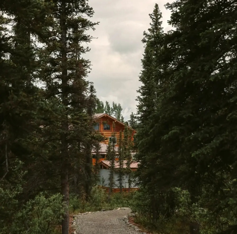 Tonglen Lake Lodge