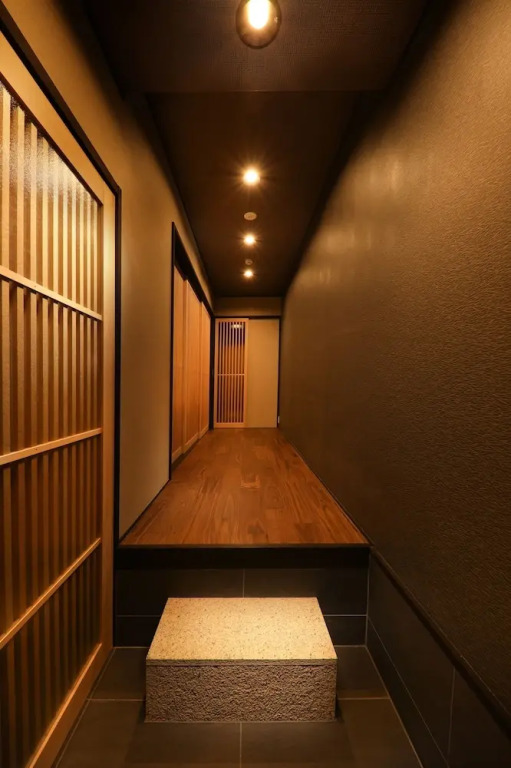 Kanade Kyoto-Hachijoguchi