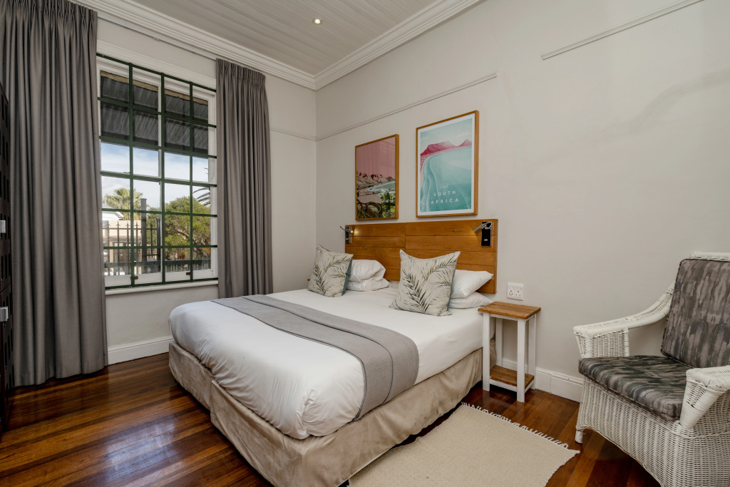Camps Bay Village - Beach View Apartments