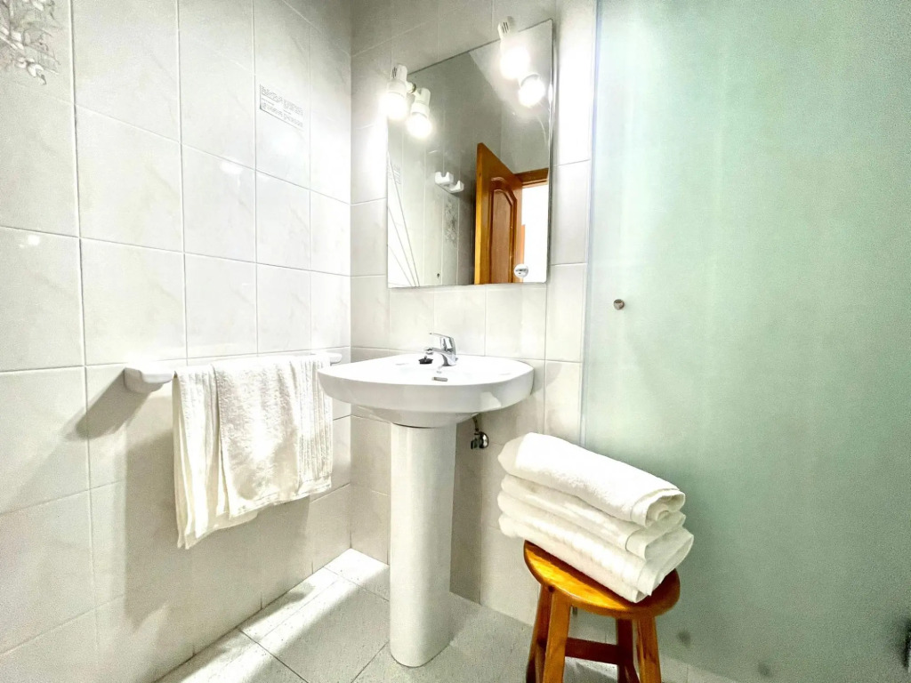 Bonito apartamento de 2 domitorios frente al mar