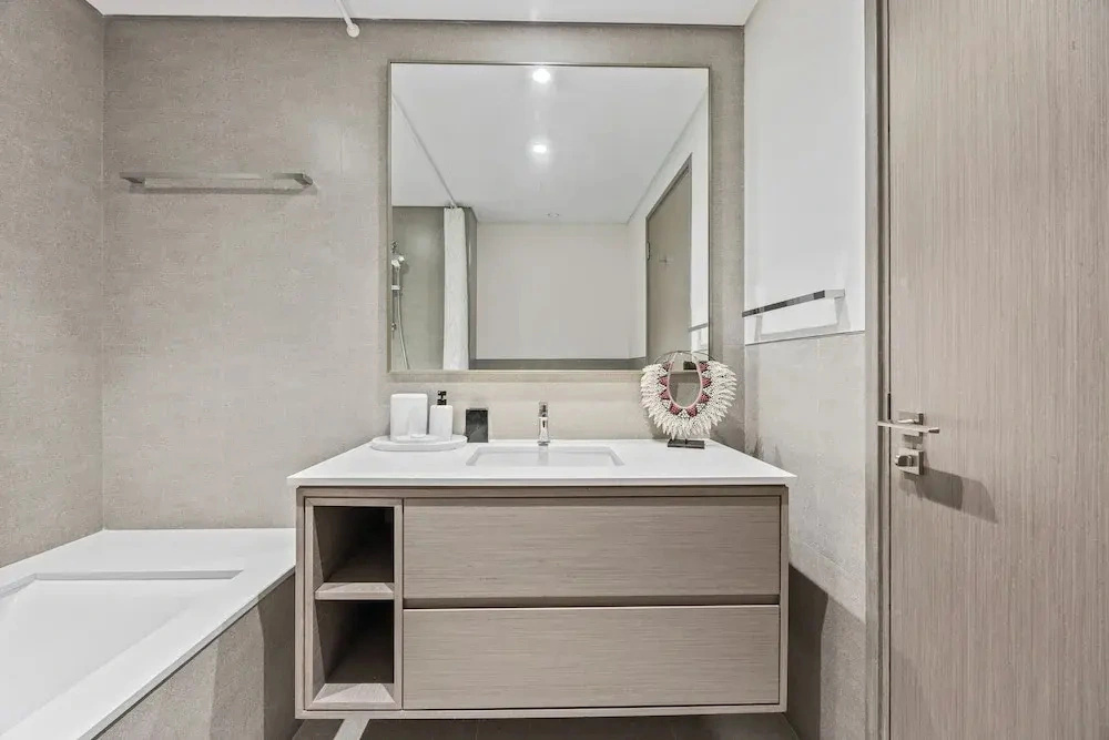 Luxury City Stay Near Mall and Pool