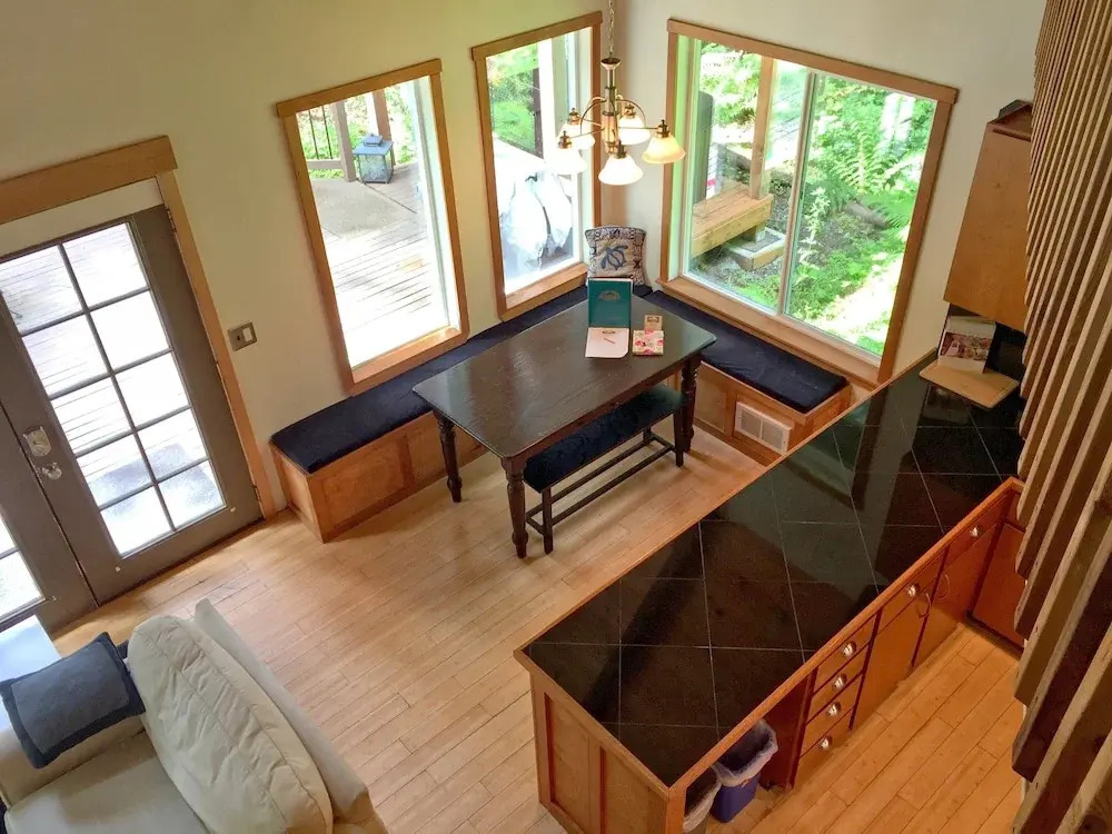 Mt Baker Rim Cabin 99 - Charming Cabin With a hot Tub, Wi-fi, Pet Friendly