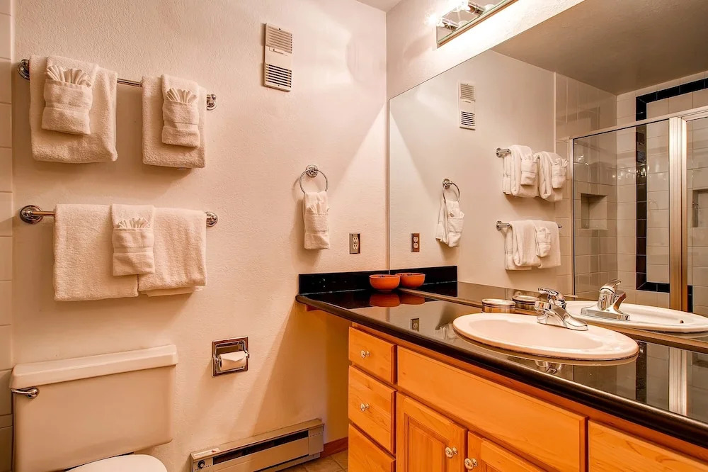 Winterpoint Townhomes by Ski Country Resorts