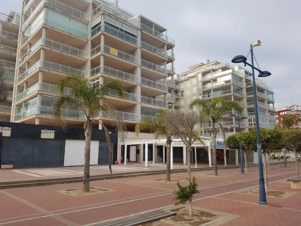 1ª LINEA DE PLAYA PEÑISCOLA