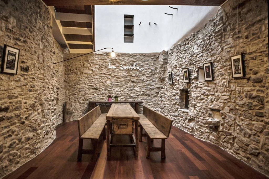 La Demba Art-Hotel & Restaurant