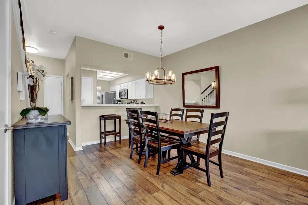 Luxury Riverfront Condo 1 BLK to Schlitterbahn!