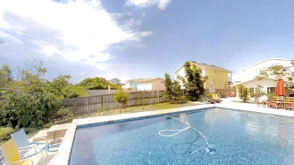 A Saltwater Cottage 4 Bedrooms 2 Bathrooms Home