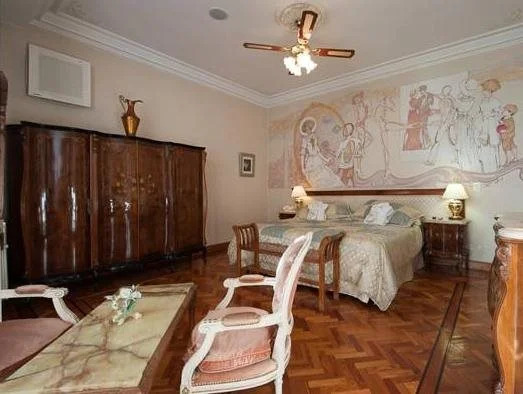 Mansion Dandi Royal
