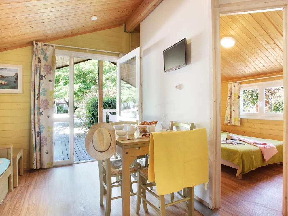 Chalet in Provence With Shady Pine Retreat