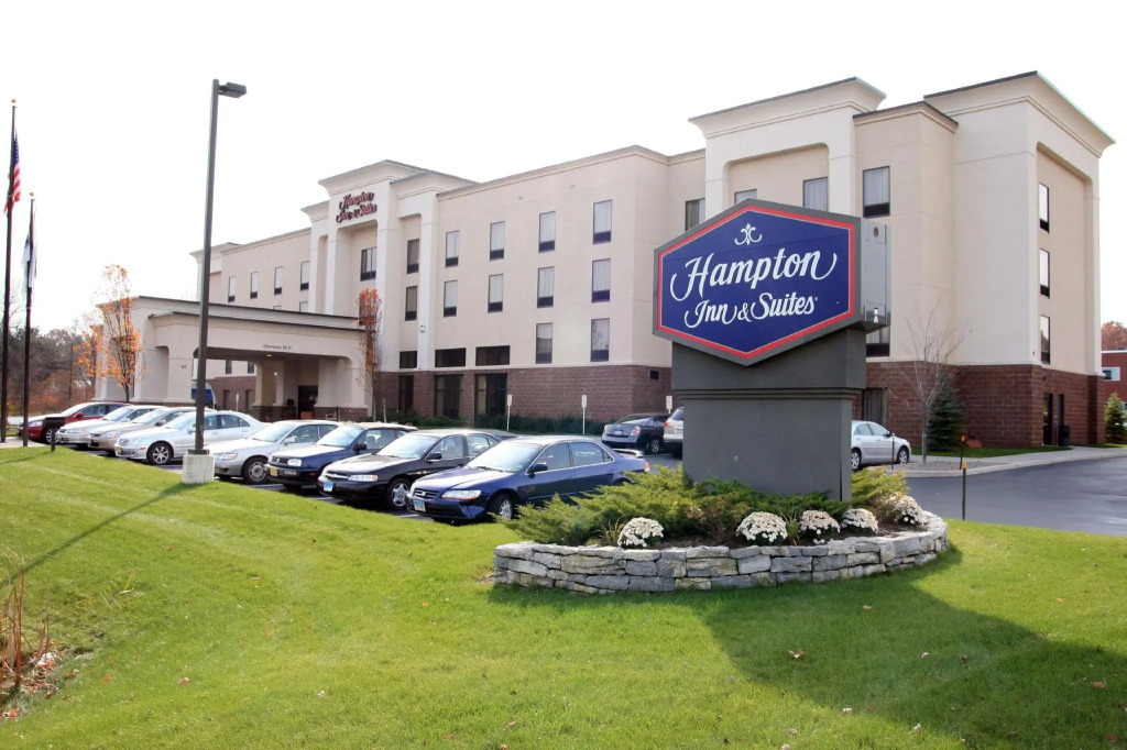 Hampton Inn & Suites Albany-Airport