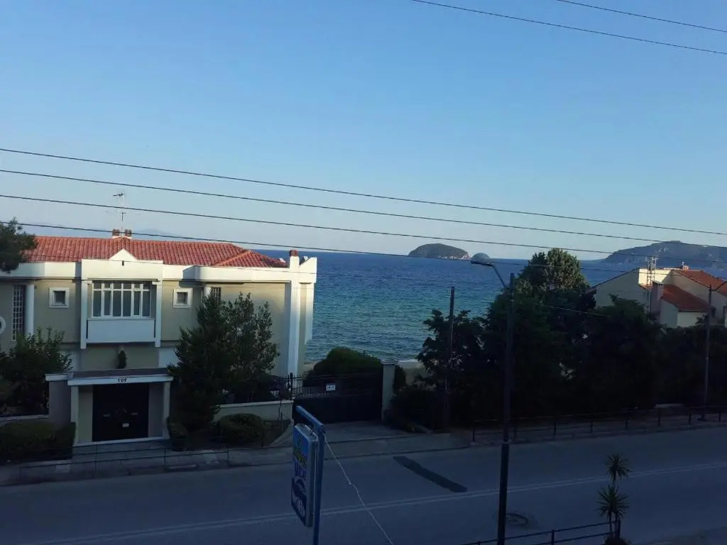 Spyros Studio