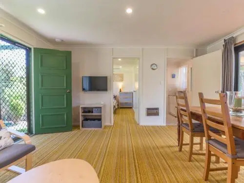 17 Broadbeach Drive