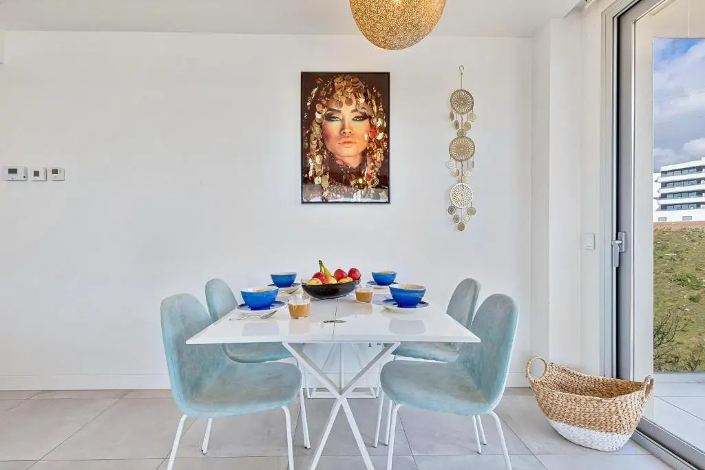 Lovely 3 bedroom apartment next to higueron area.