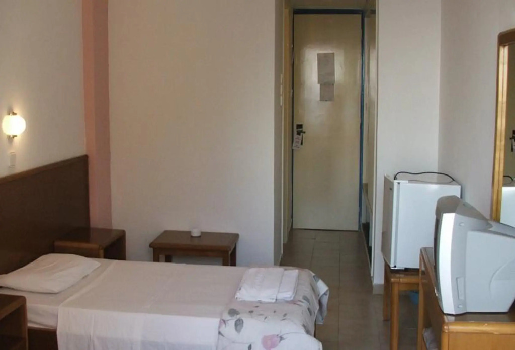Irinna Hotel