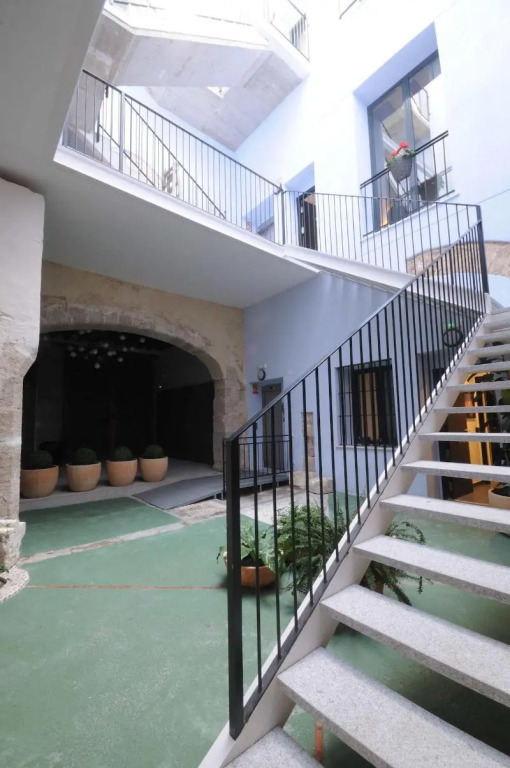 Catalina Suites Hotel 3*