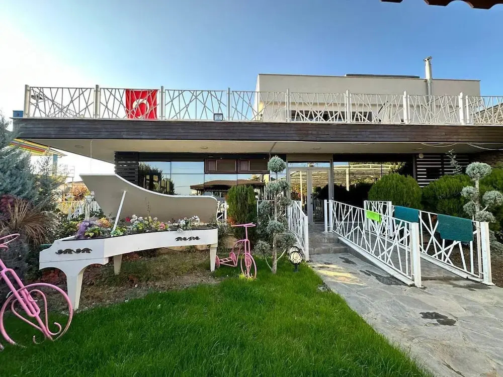 Hi̇dden Garden Sui̇t Otel