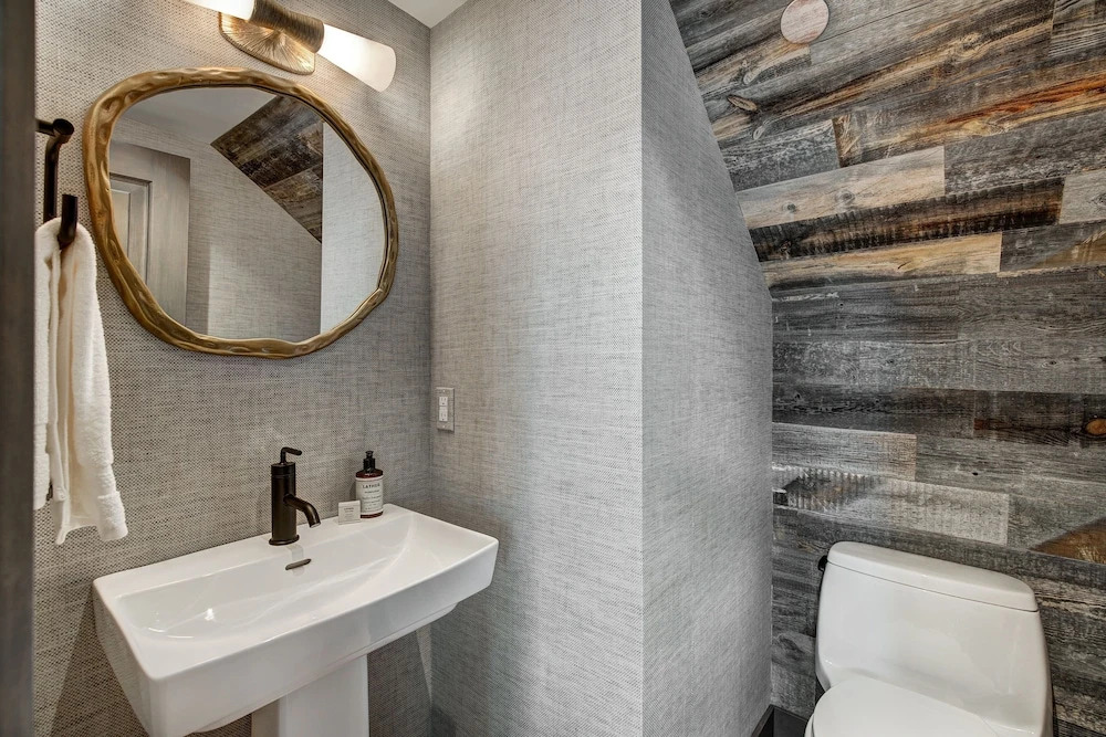 Elegant 3 Bedroom Condo Lodge at Vail by RedAwning - Save 20% on 7+ Nights!