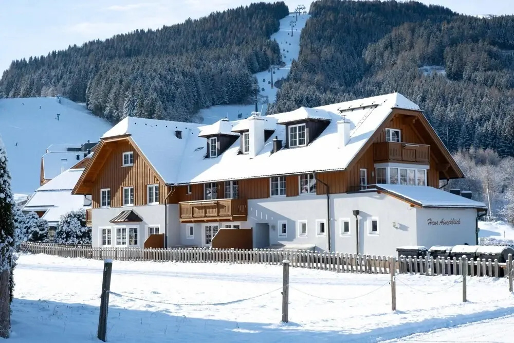 Modern apartment right next to the ski lift