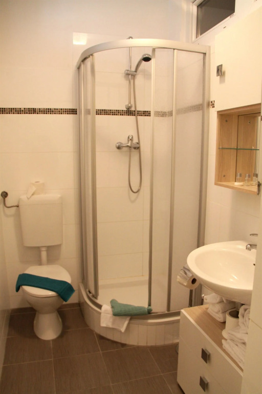 CheckVienna – Apartment Huetteldorfer Strasse