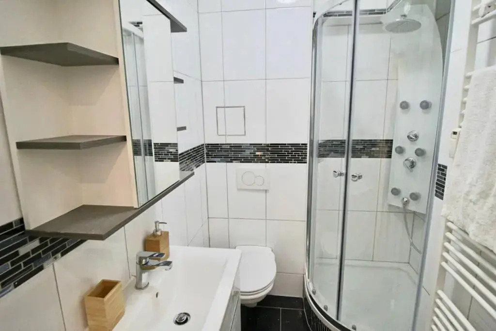 Fantastische Moderne und Zentrale Wohnung mit Balkon