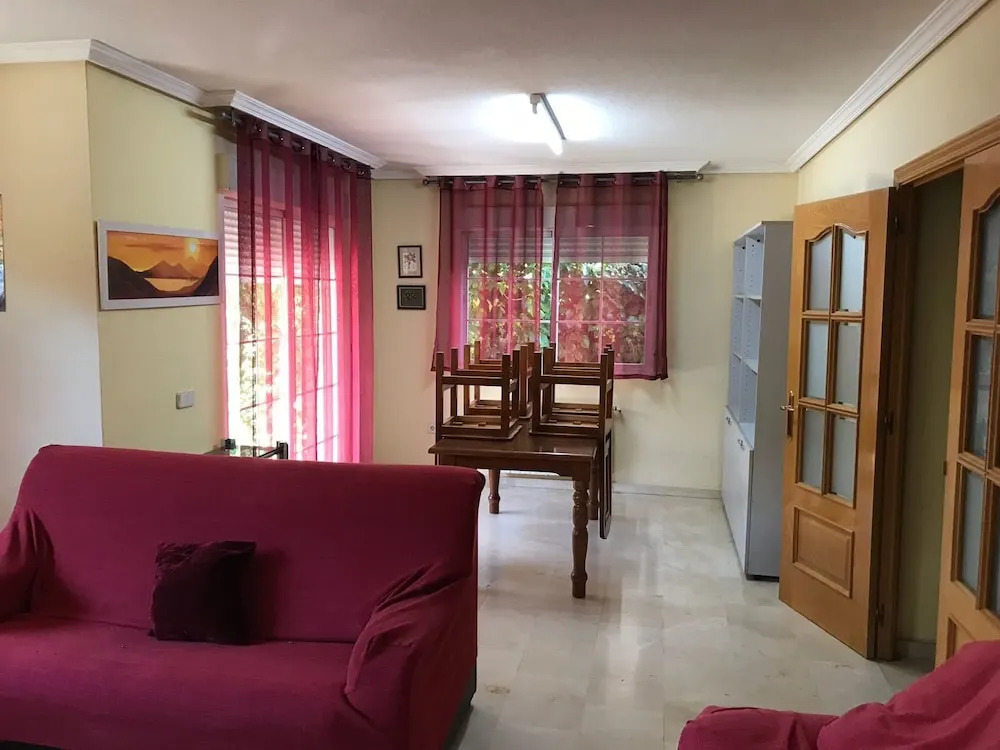 Residencias Universitarias Jose Luis 64