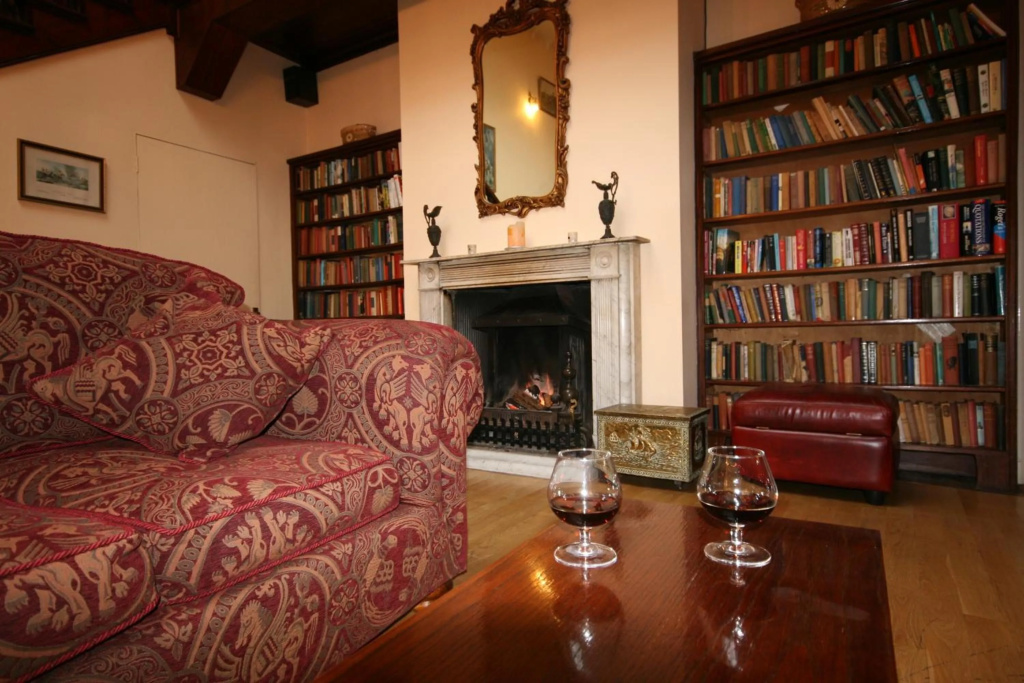 Tyrrells Ford Hotel