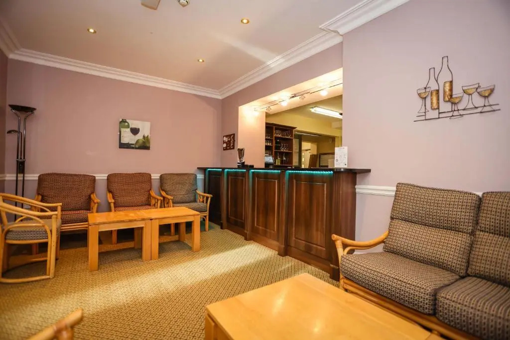 The Grove Hotel