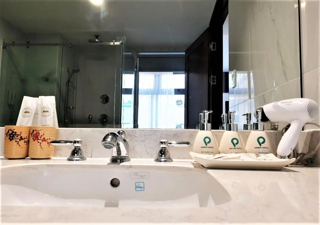 Gemini Saigon CENTER - New & Quiet near Bui Vien Walking Street