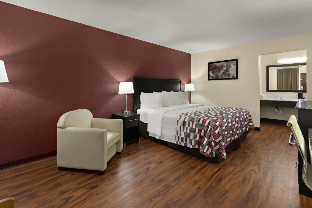 Red Roof Inn & Suites Cave City