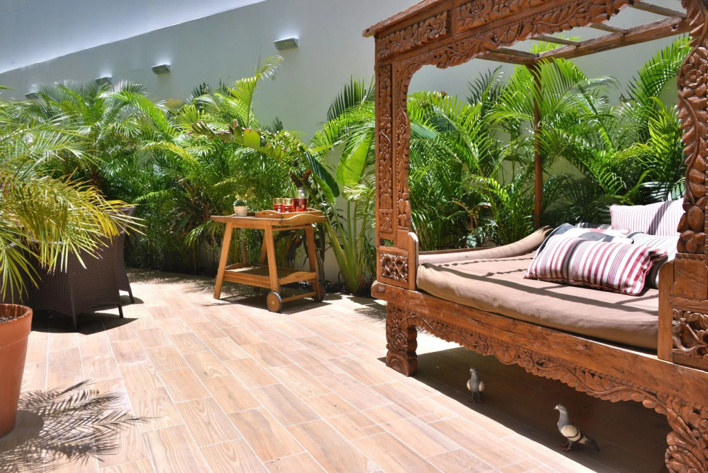 Magia Beachside Condo