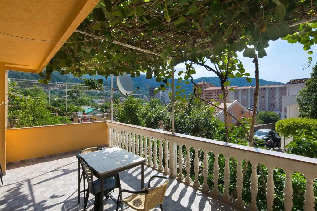Apartments Antic