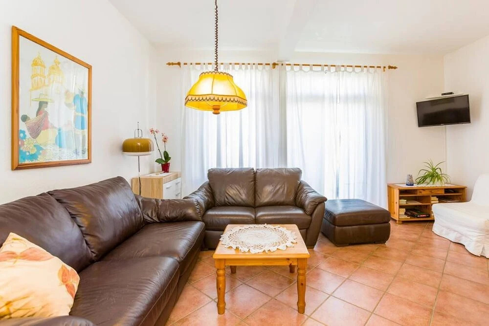 Catalina Apartments