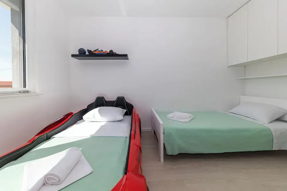 Alba Family Home