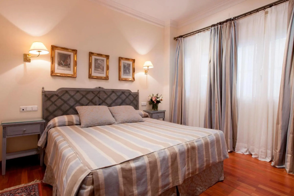 Hotel Doña María