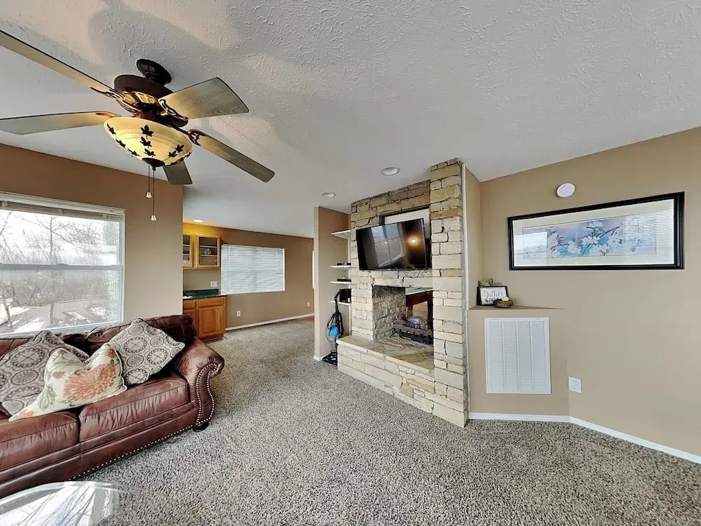 Brown Bear Chalet by Jackson Mountain Rentals