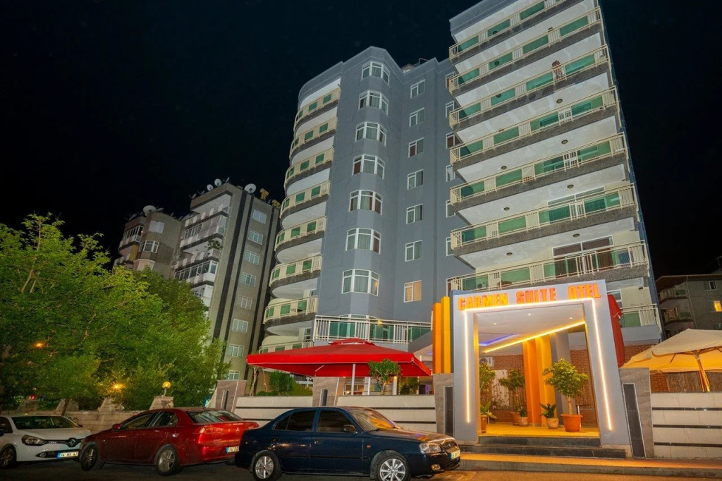 Carmen Suite Hotel