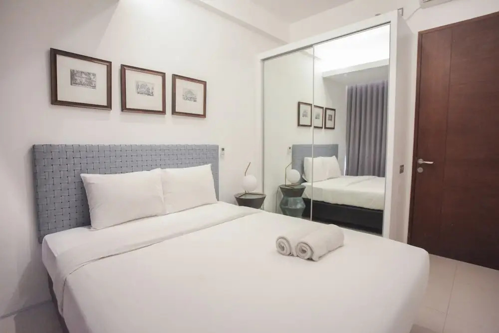 Premium 2BR Apartment near Marvell City Mall at The Linden