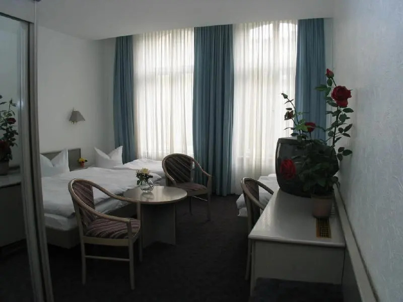 Birth City Hotel