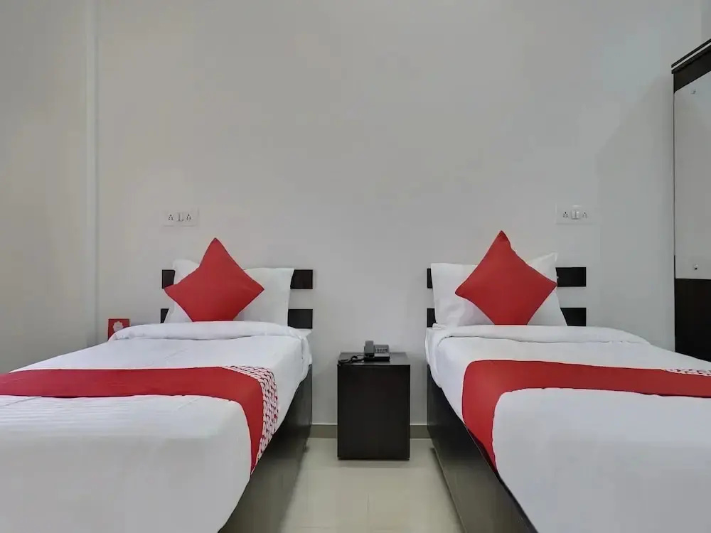 Hotel Royal Inn By OYO Rooms