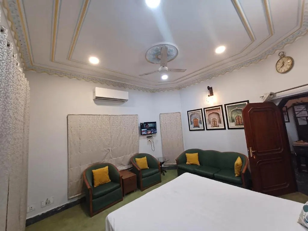 Natraj Palace