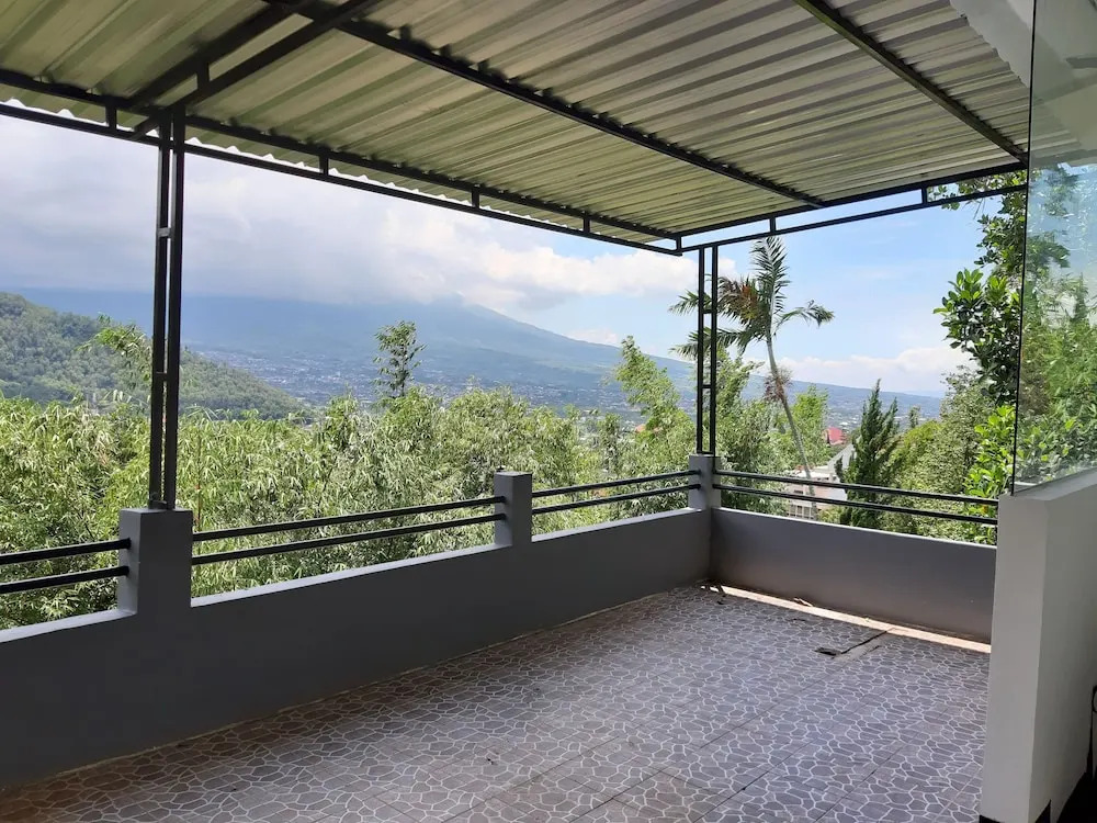 Cahaya Bukit Cemara