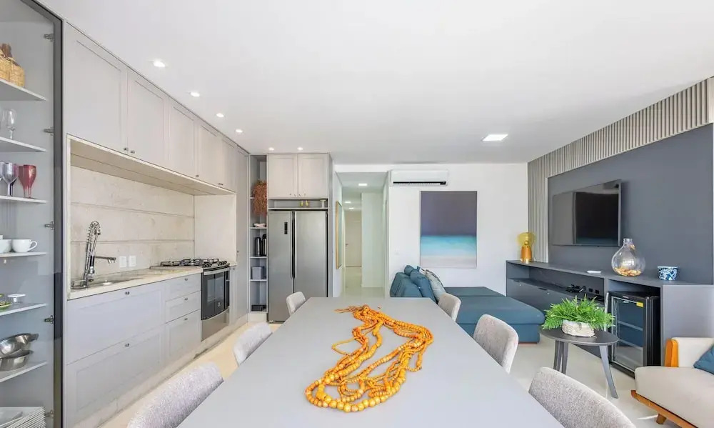 3-suite apt 280m From sea in Itapema Vga1002