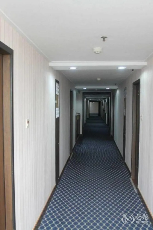 Pu Fa Hotel(南京浦发大酒店)