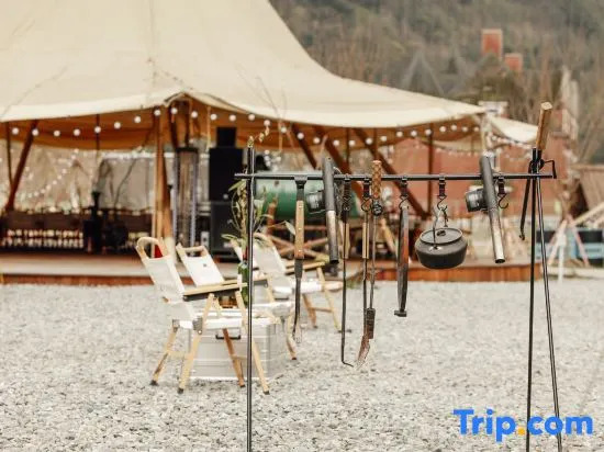 LUCIGOGO Luxi Valley White Deer Private Soup Tent Camp
