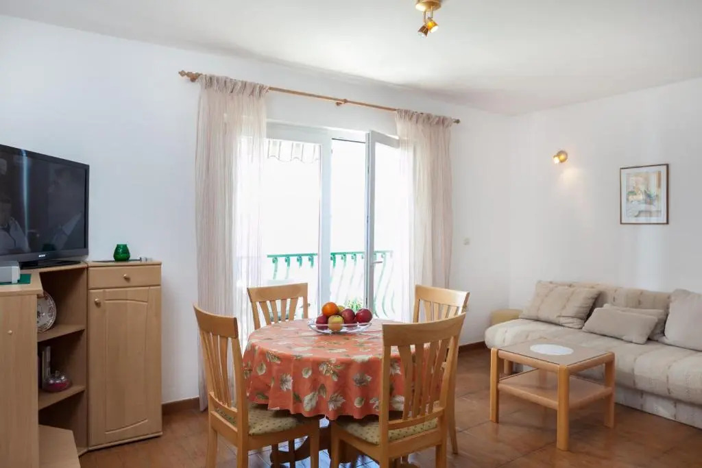 Boutique Waterfront Apartments